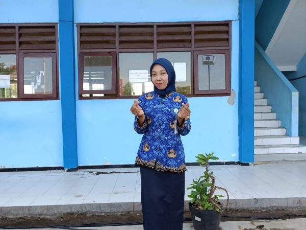 Rita Listari, S.Pd