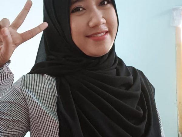 apt. Dian Setya Putri,S.Farm