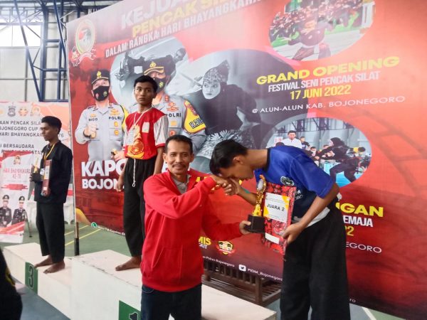 Roni Nurdiansyah Juara 2 kelas D Remaja Kapolres Cup Tahun 2022