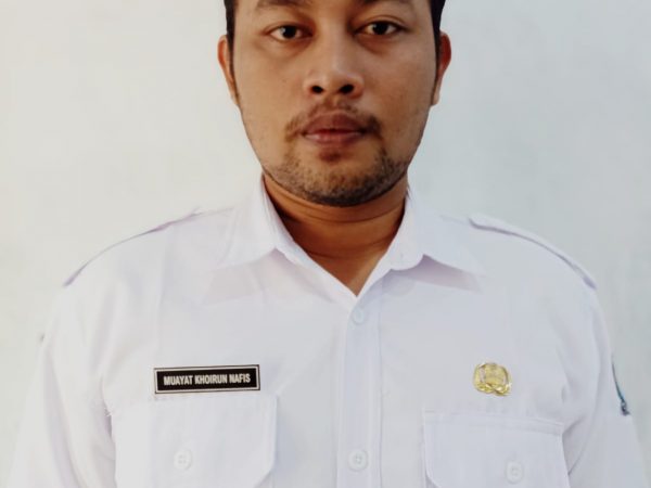 Muayat Khoirun Nafis, S.Pd. M.T, Gr